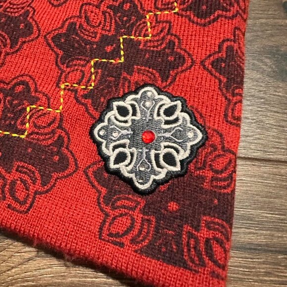 Pugs Gear Red & Black Y2K Beanie – One Size - Picture 4 of 4